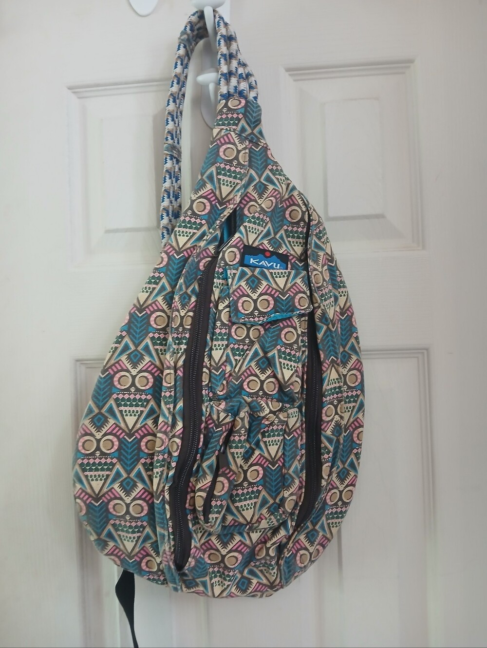 KAVU Rope Sling Backpack crossbody bag Owl hoot Printed Outdoor Mild wear/ disc